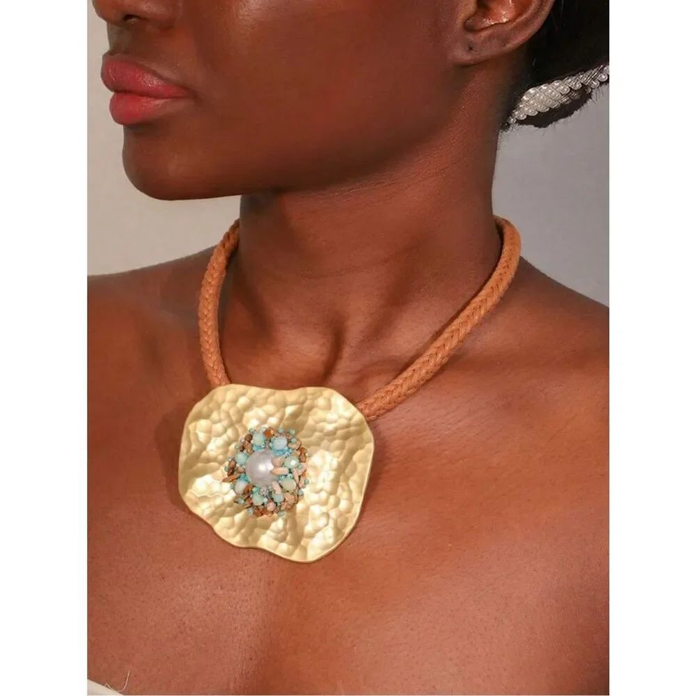 Statement blue Bead Drop Necklace R658